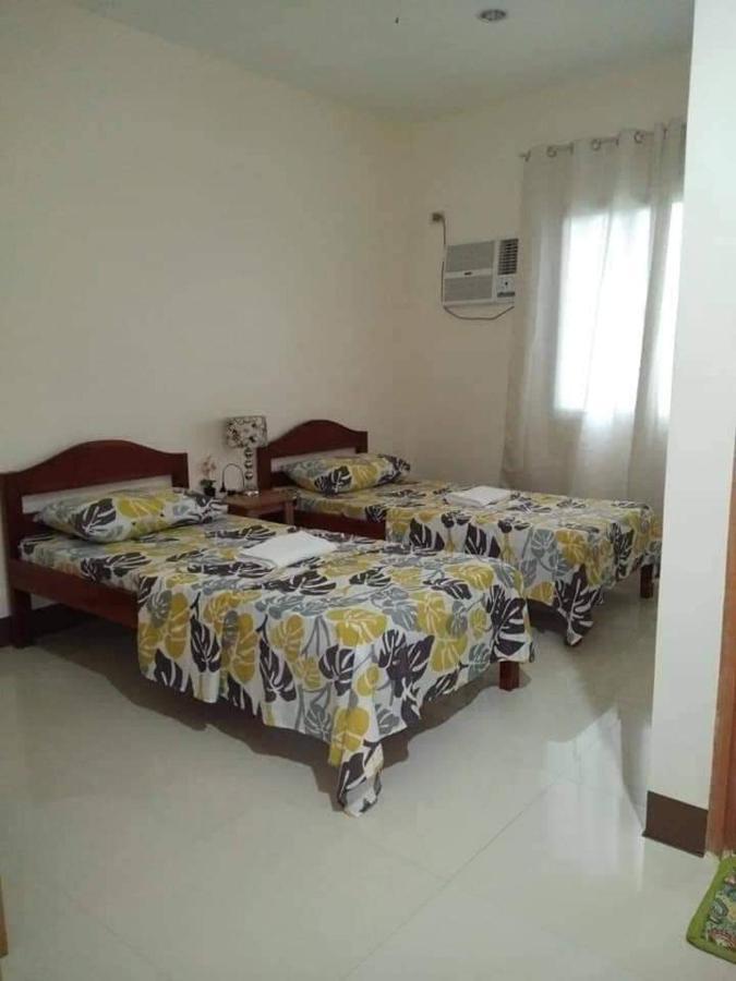 Junie Pension House Moalboal Quarto foto